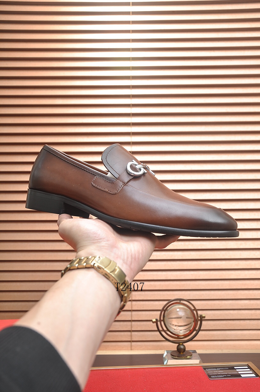 Ferragamo sz38-44 411